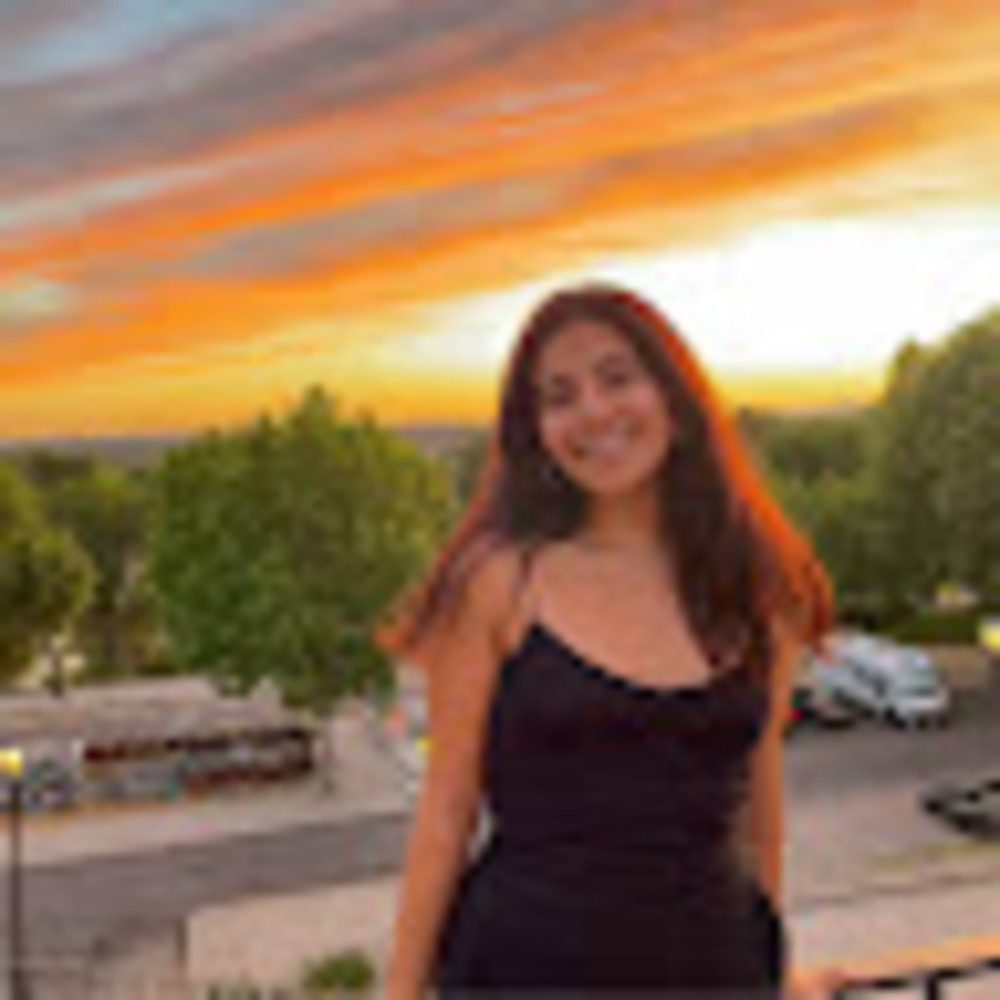 Meet your Posher, Johara